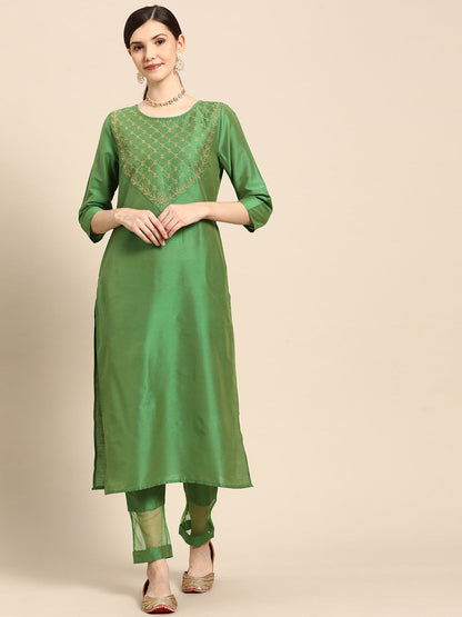 Women Green Ethnic Motifs Yoke Design Kurta with Trousers