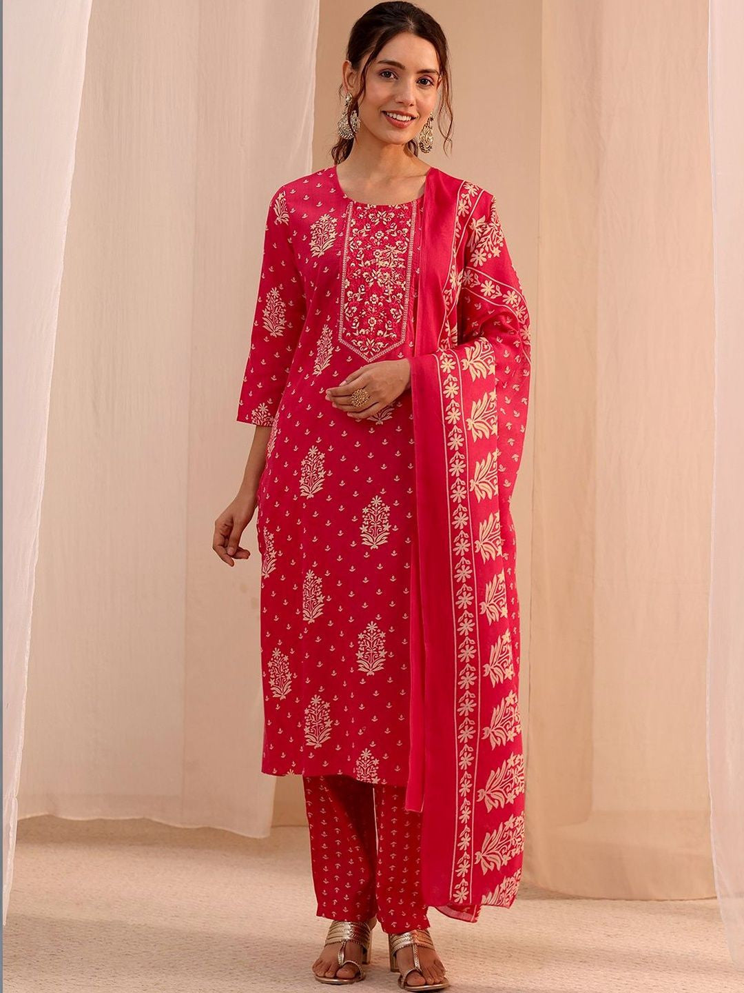 Women Ethnic Motifs Printed Regular Kurta with Trousers & With Dupatta