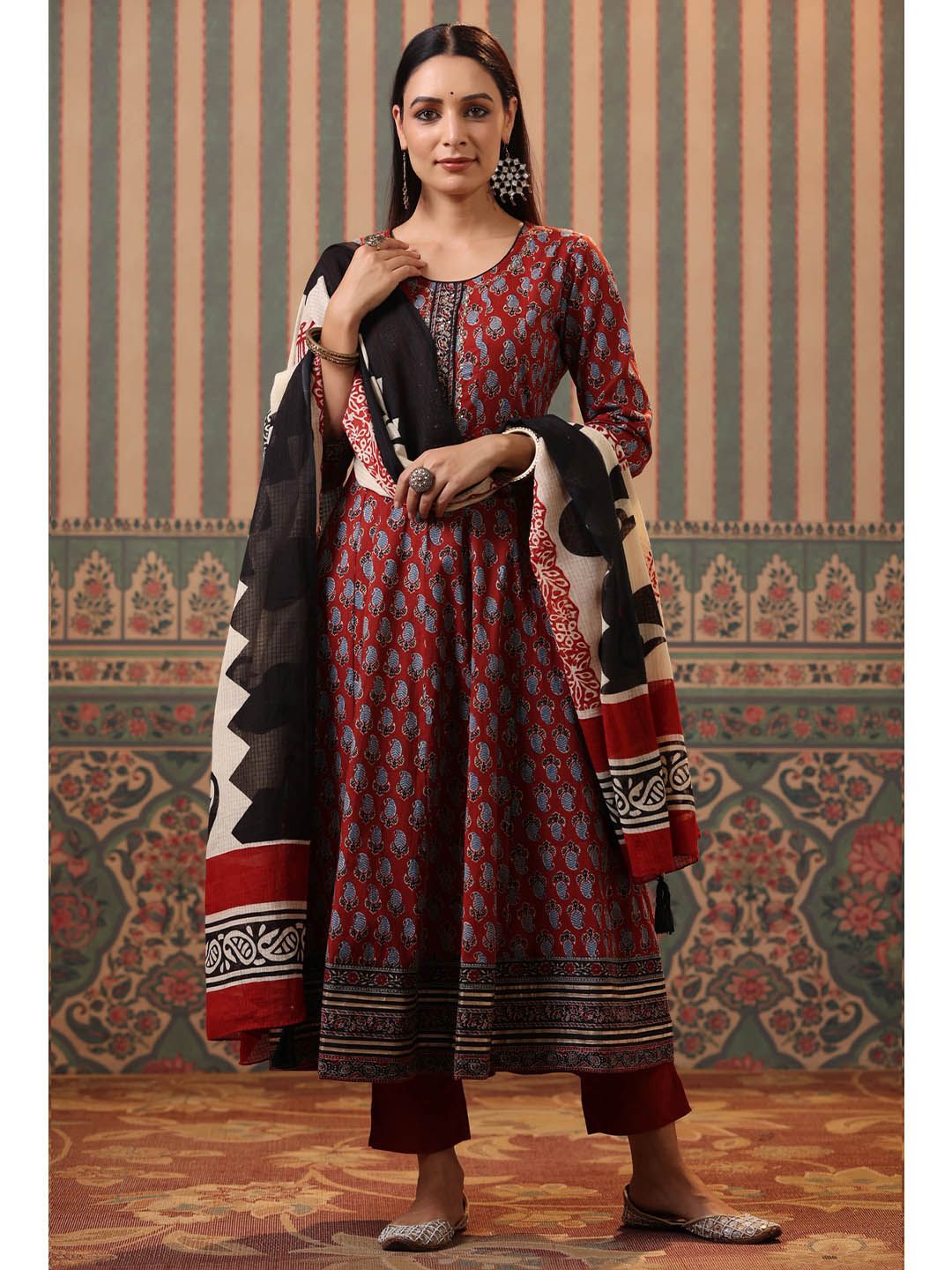 Dhiyona RR Women's Maroon Ethnic Motifs Printed Aari Work Pure Cotton Kurta with Trousers & With Dupatta