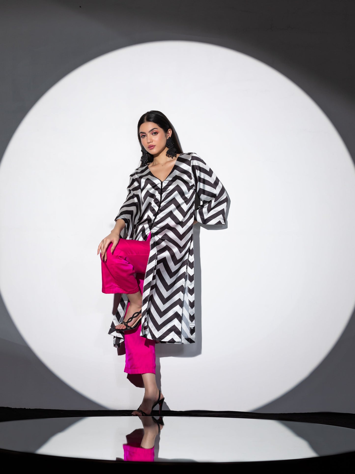 Dhiyona ST Women's Black and White Chevron Satin Kurta with Center Black Beaded Lace 1 Piece | A-Line, V Neck, Full Sleeves,Casual Wear, Festive Wear, (Satin)