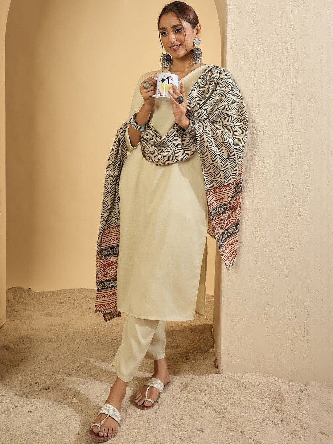 Women Ethnic Motifs Regular Kurta with Trousers & With Dupatta