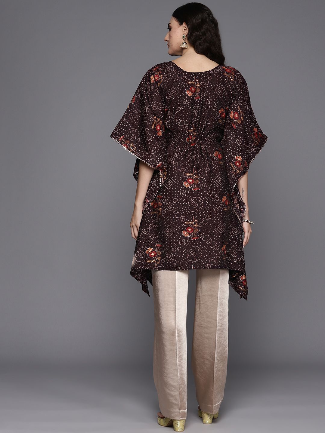 Dhiyona IE Women Bandhani Printed Flared Sleeves Gotta Patti Kaftan Kurta