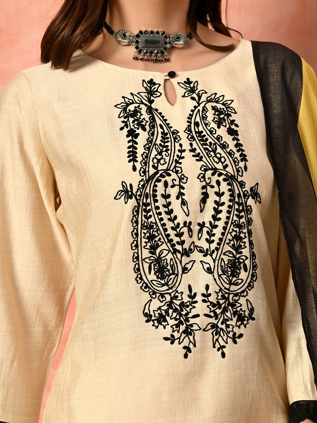 Women Ethnic Kurta Set