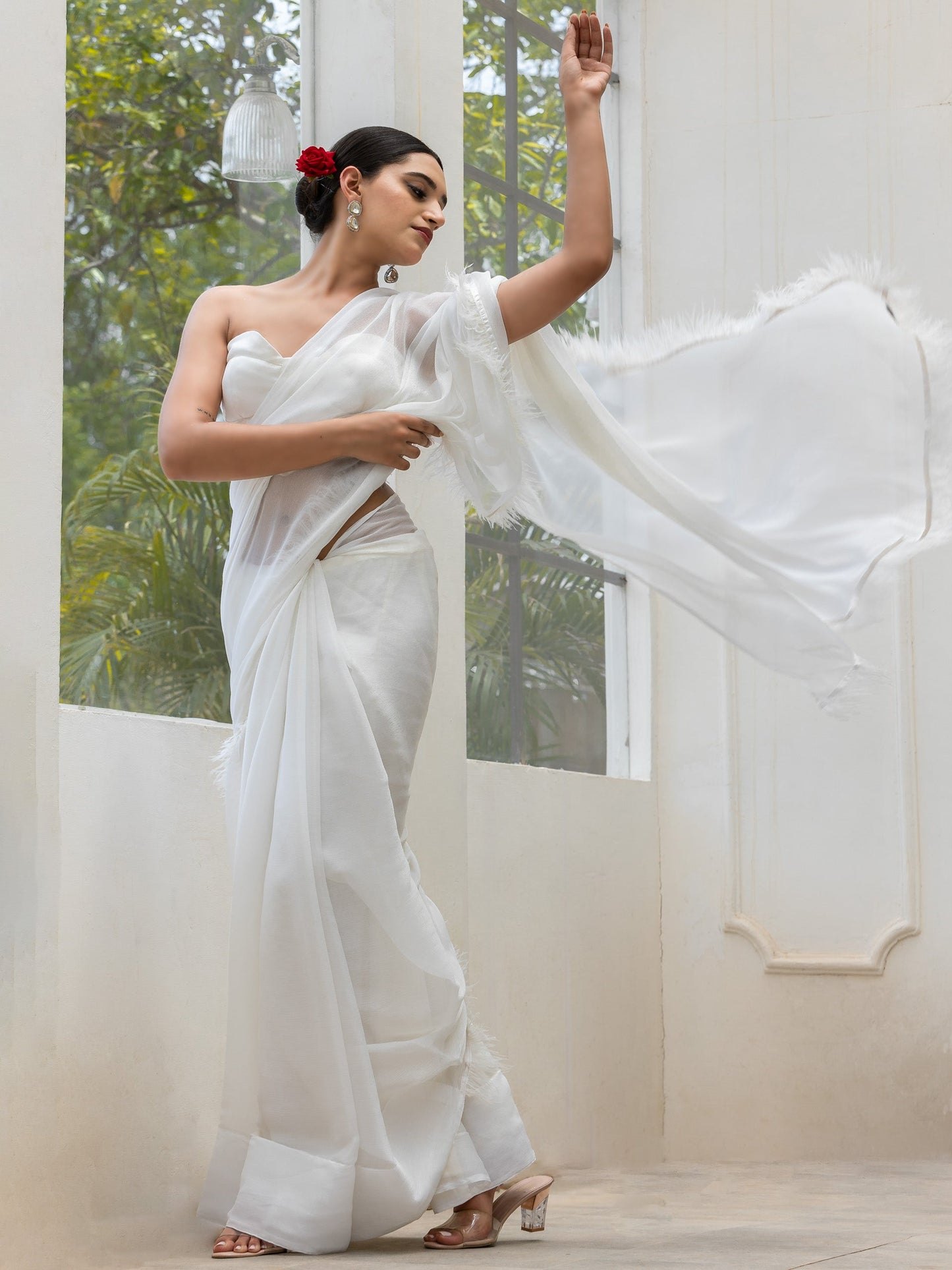 Dhiyona ST Gala Ready White Shimmer Saree with Faux Feathers and Blouse Fabric