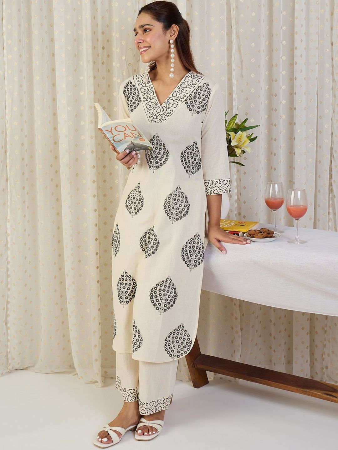 Dhiyona IE Ethnic Motifs Printed V-Neck Pure Cotton Straight Kurta With Trousers