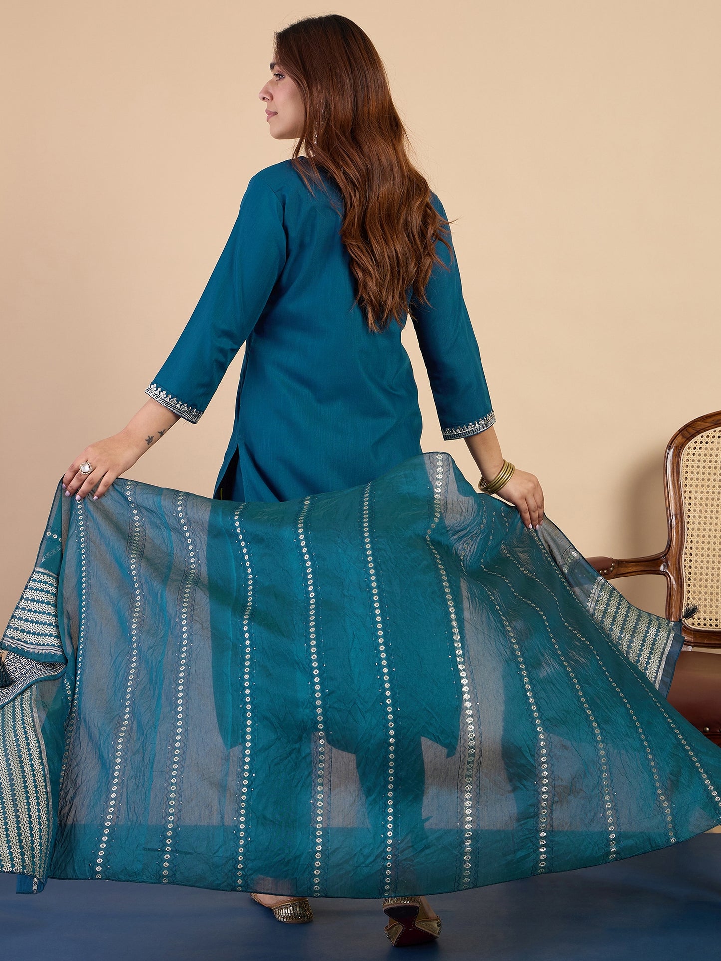 Dhiyona VV Teal Elegant Embroidered Kurta Pant Set for Women