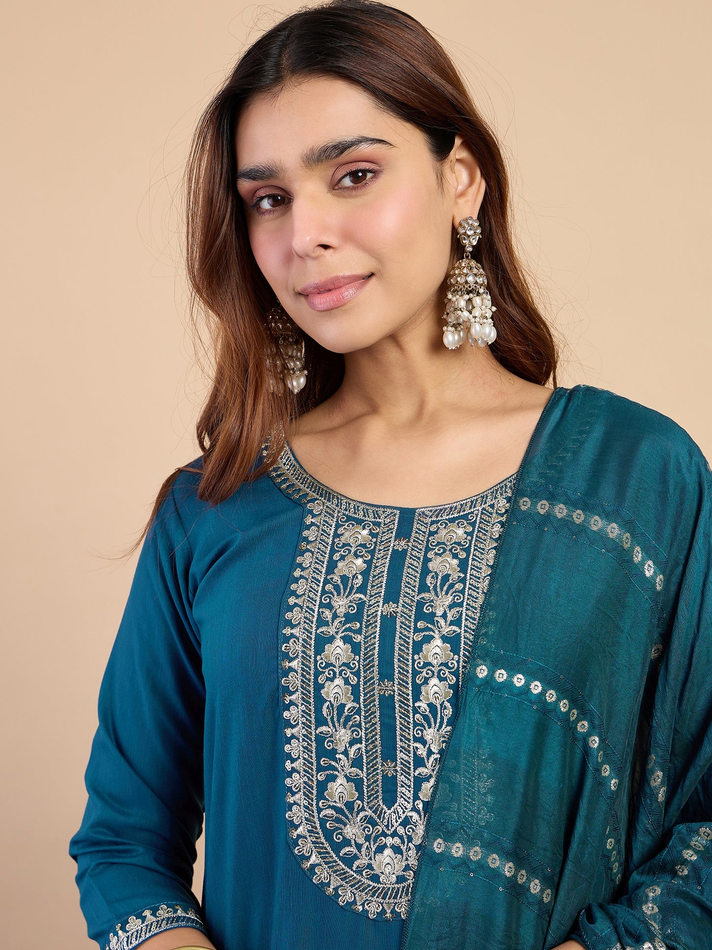 Dhiyona VV Teal Elegant Embroidered Kurta Pant Set for Women