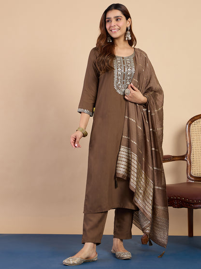 Dhiyona VV Brown Elegant Embroidered Kurta Pant Set for Women
