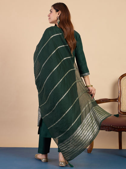 Dhiyona VV  Green Womens Traditional Kurta Pant Set with Dupatta