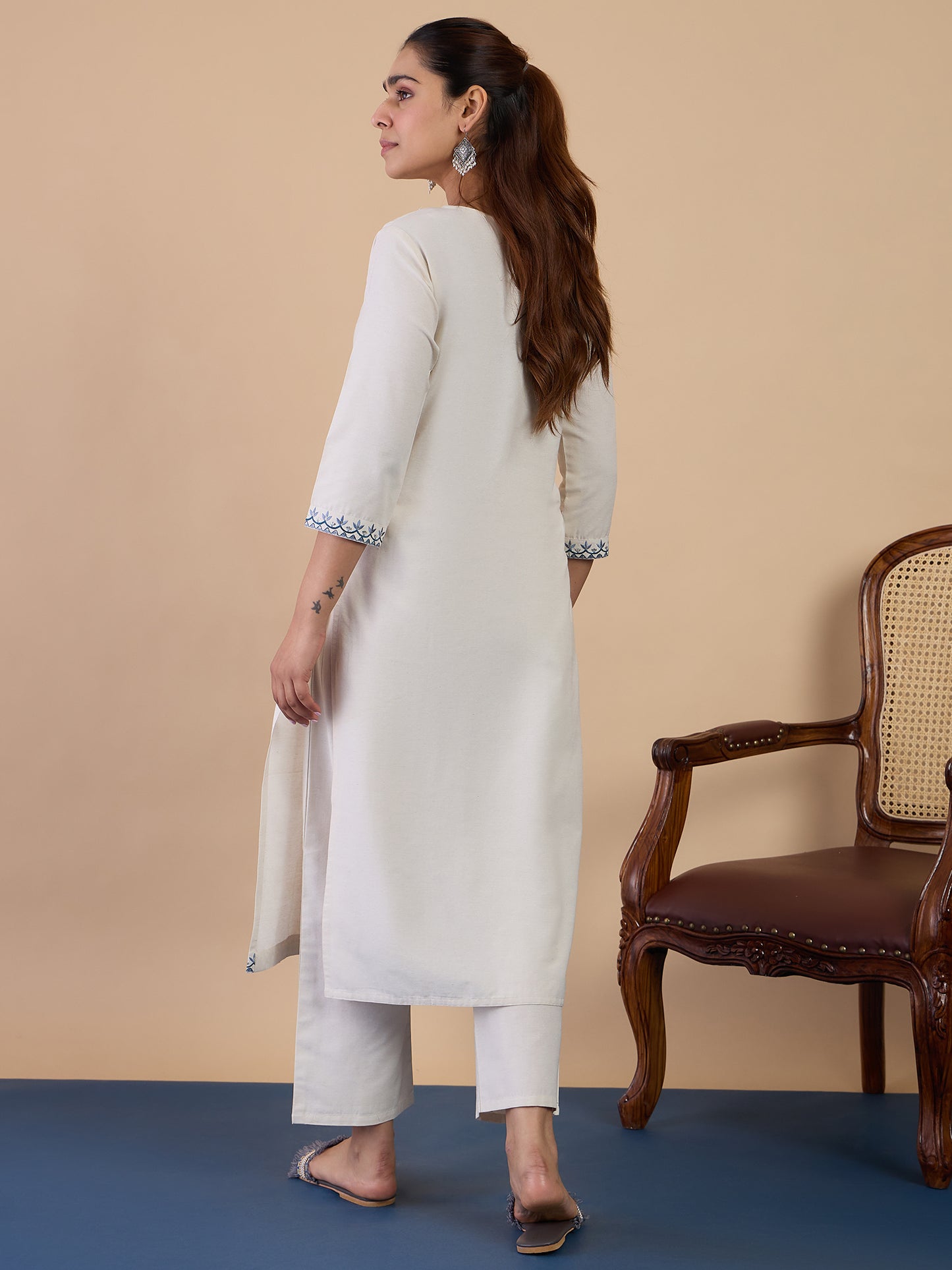 Dhiyona VV Off-white Women's Designer Kurta Pant Set Premium Pattern
