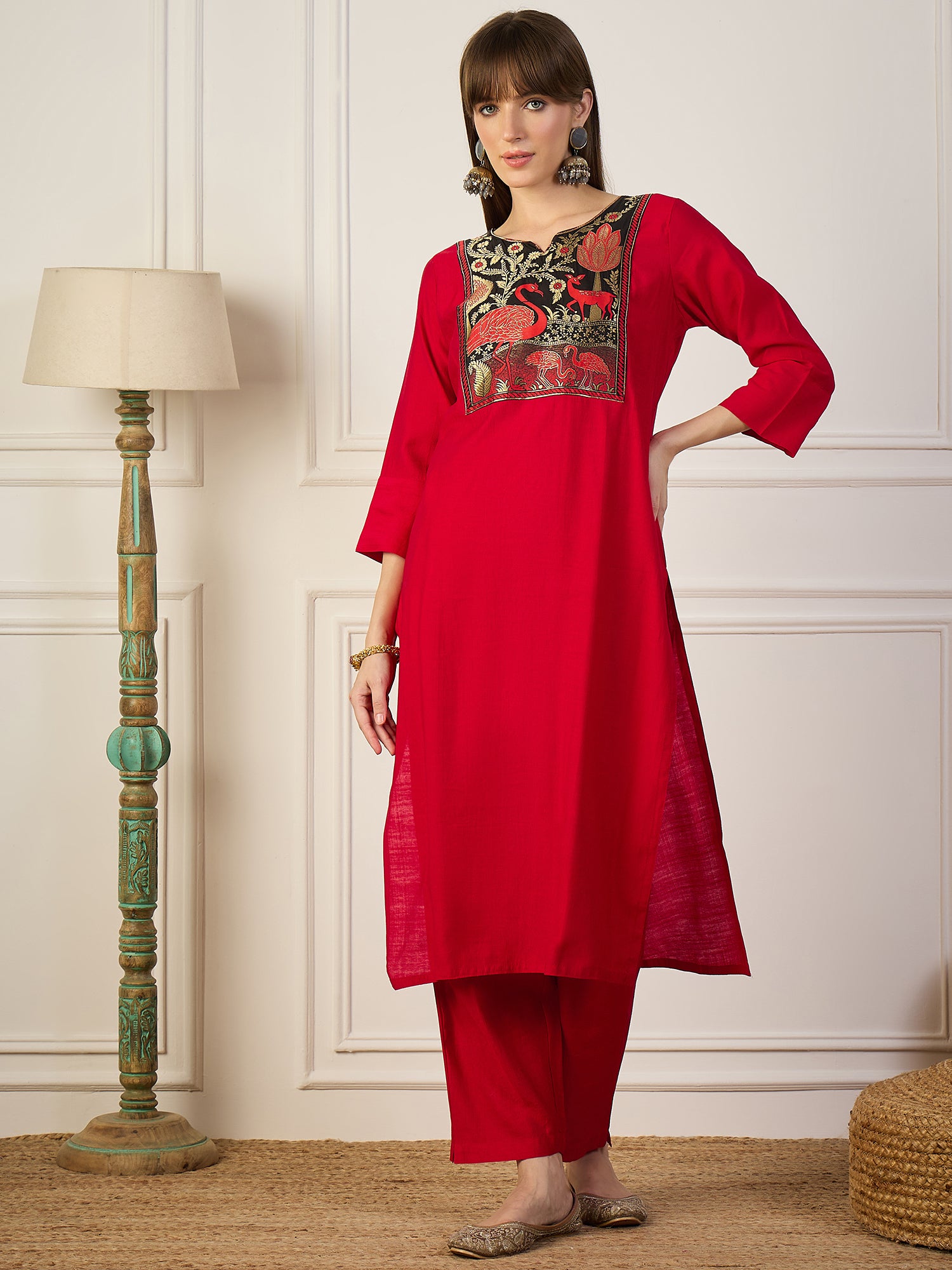 Dhiyona VV Sitara Red and Black Cotton Silk Blend Kurta Set With Jacquard Woven Meenakari Dupatta