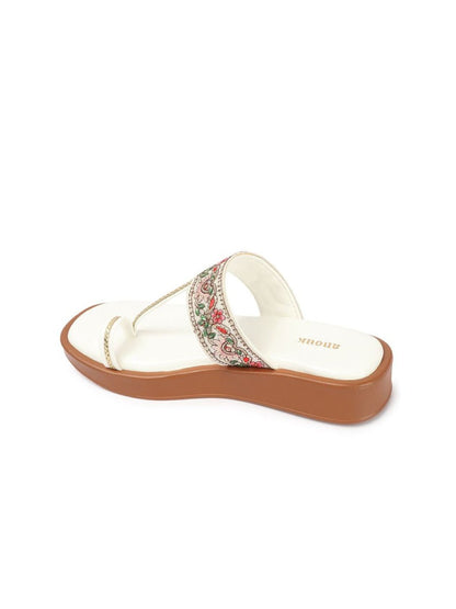 Dhiyona AK Women Embellished Ethnic Open Toe Flats