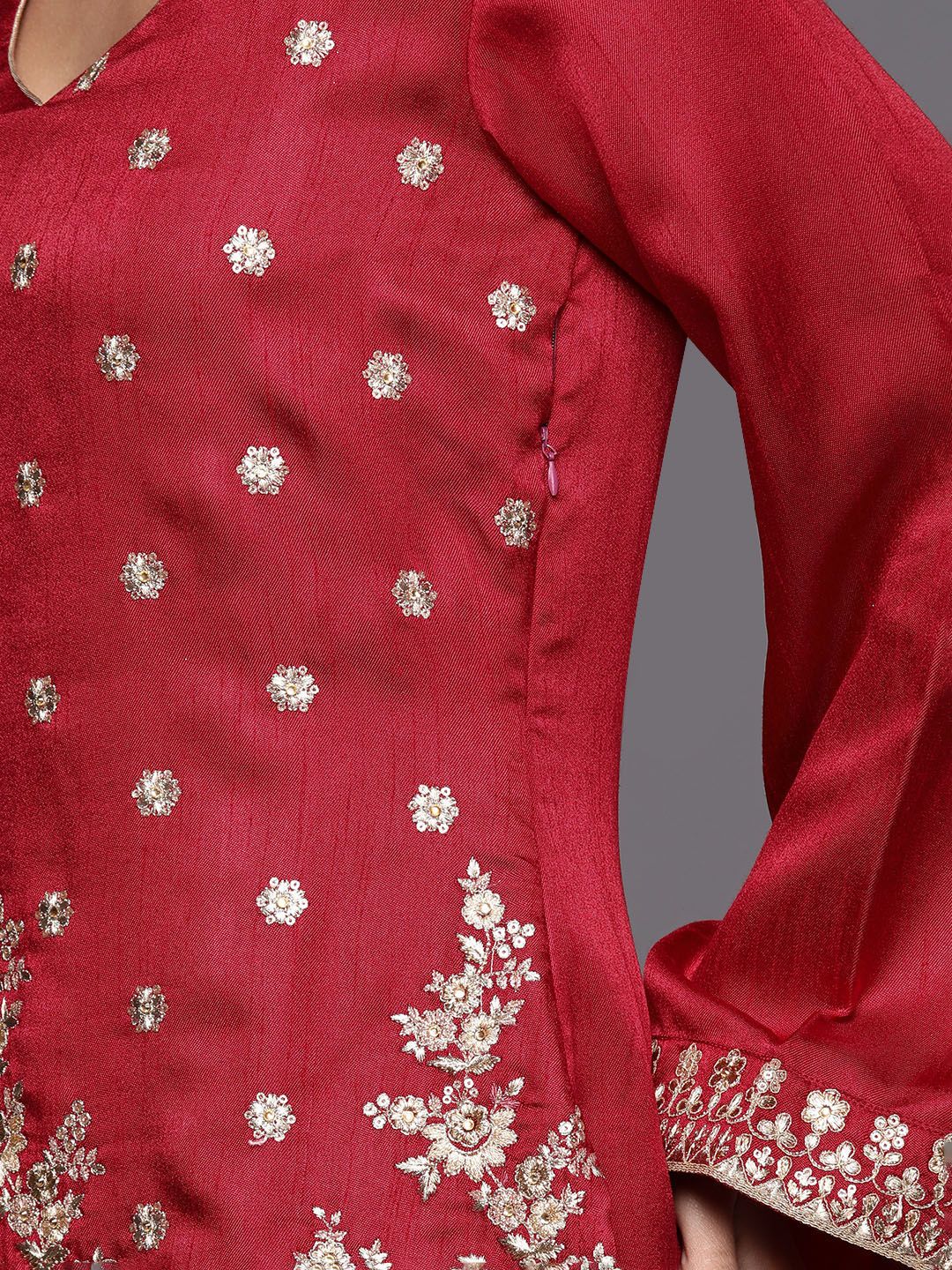 Dhiyona IN Women Maroon Floral Embroidered Kurta with Sharara & With Dupatta