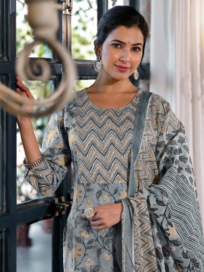Dhiyona KL Floral Printed Regular Pure Cotton Kurta ,Trousers & Dupatta