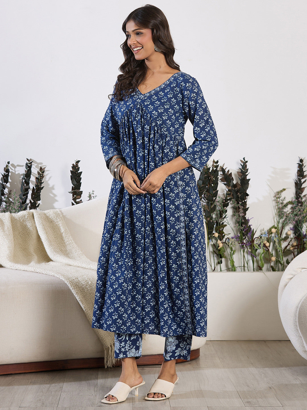 V-Neck Floral Printed Empire Pure Cotton Kurta with Trouser