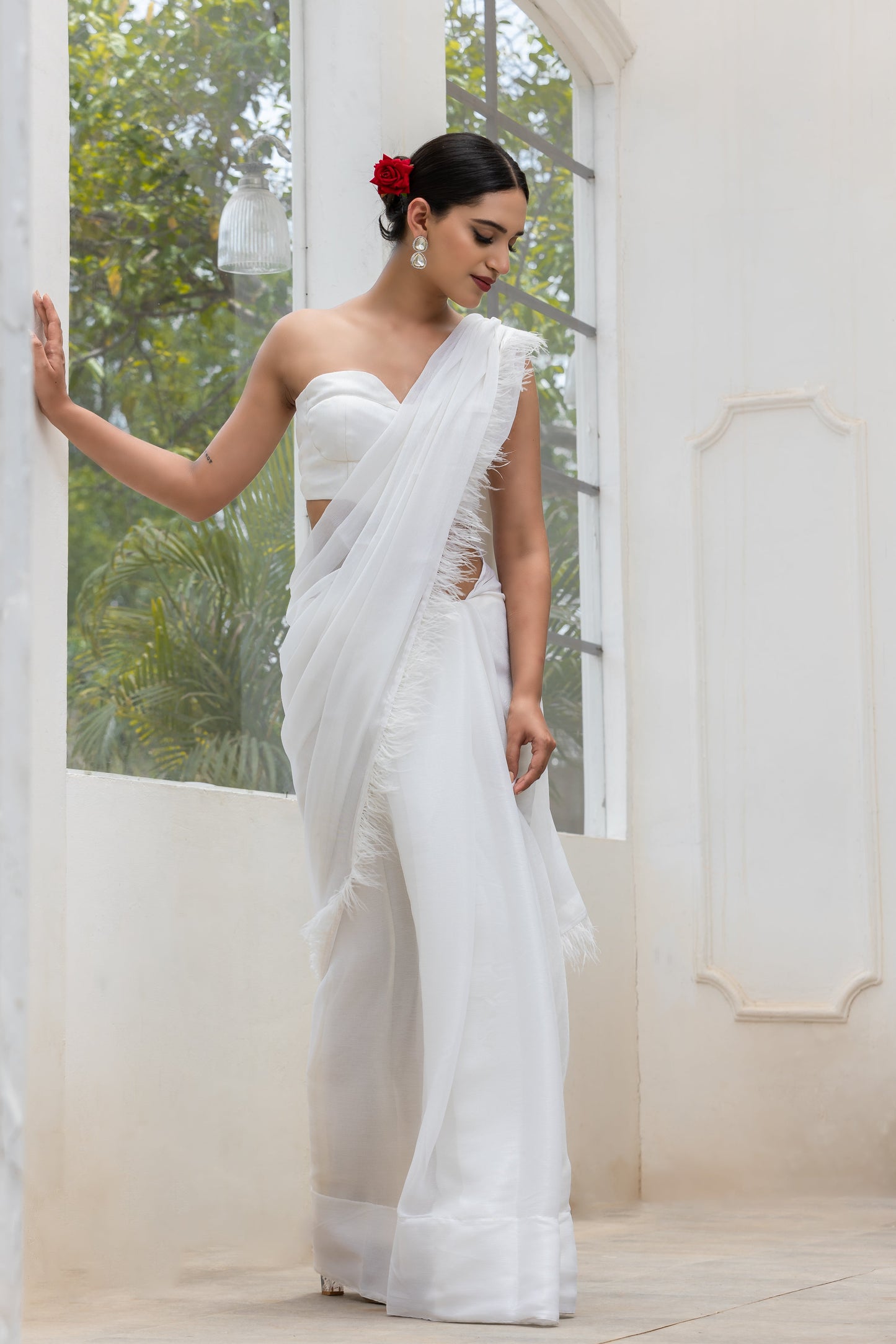 Dhiyona ST Gala Ready White Shimmer Saree with Faux Feathers and Blouse Fabric