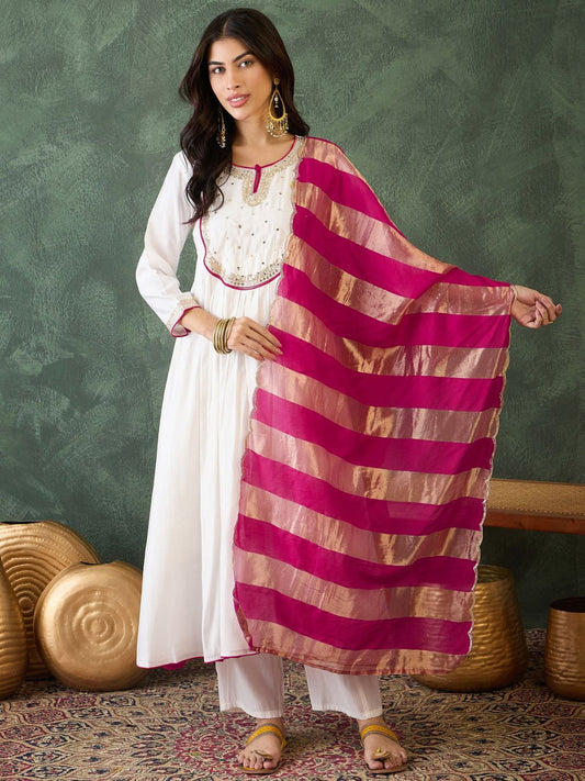 Dhiyona KL Women Embroidered A-Line Republic Day Kurta Set