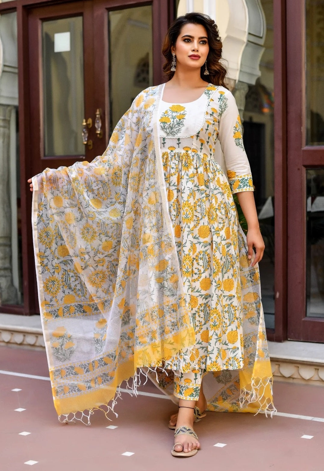 Women Yellow, White Printed, Abstract Viscose Rayon Kurta, Pant And Dupatta Set