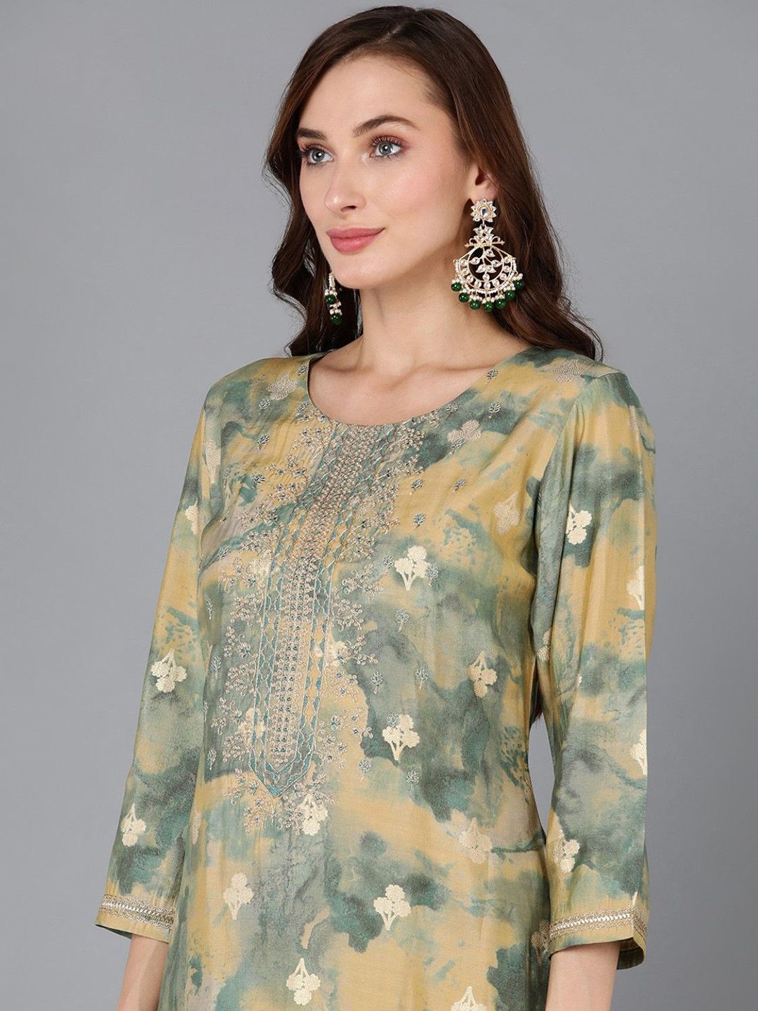 Dhiyona KL Floral Embroidered Regular Kurta with Palazzos & Dupatta