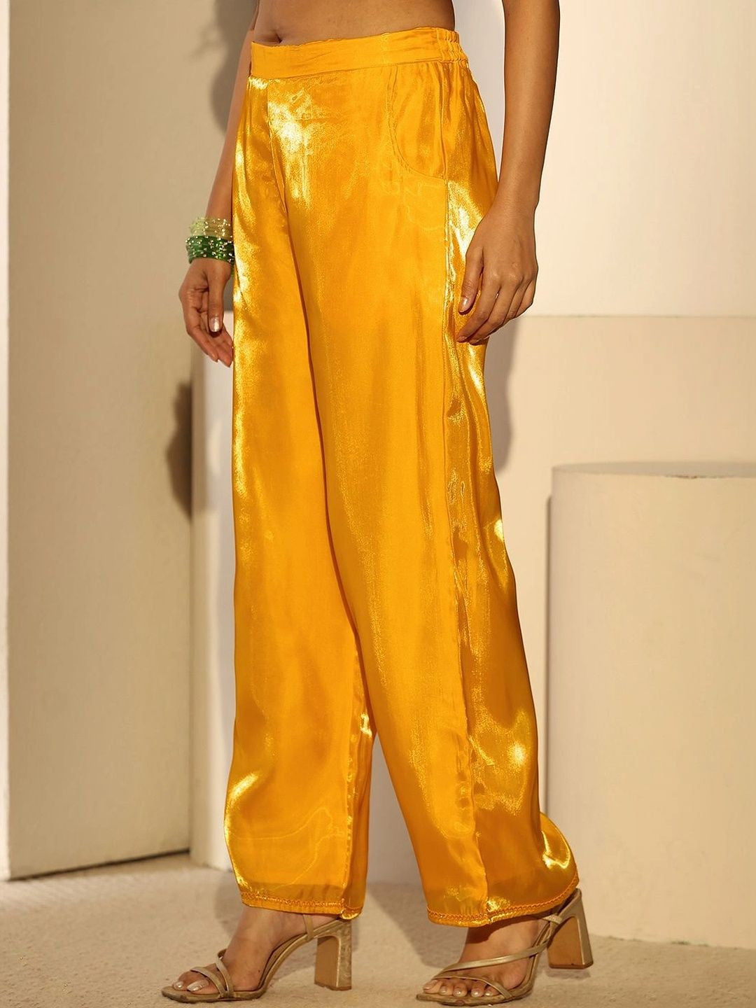 Women Regular Kurta with Palazzos & With Dupatta