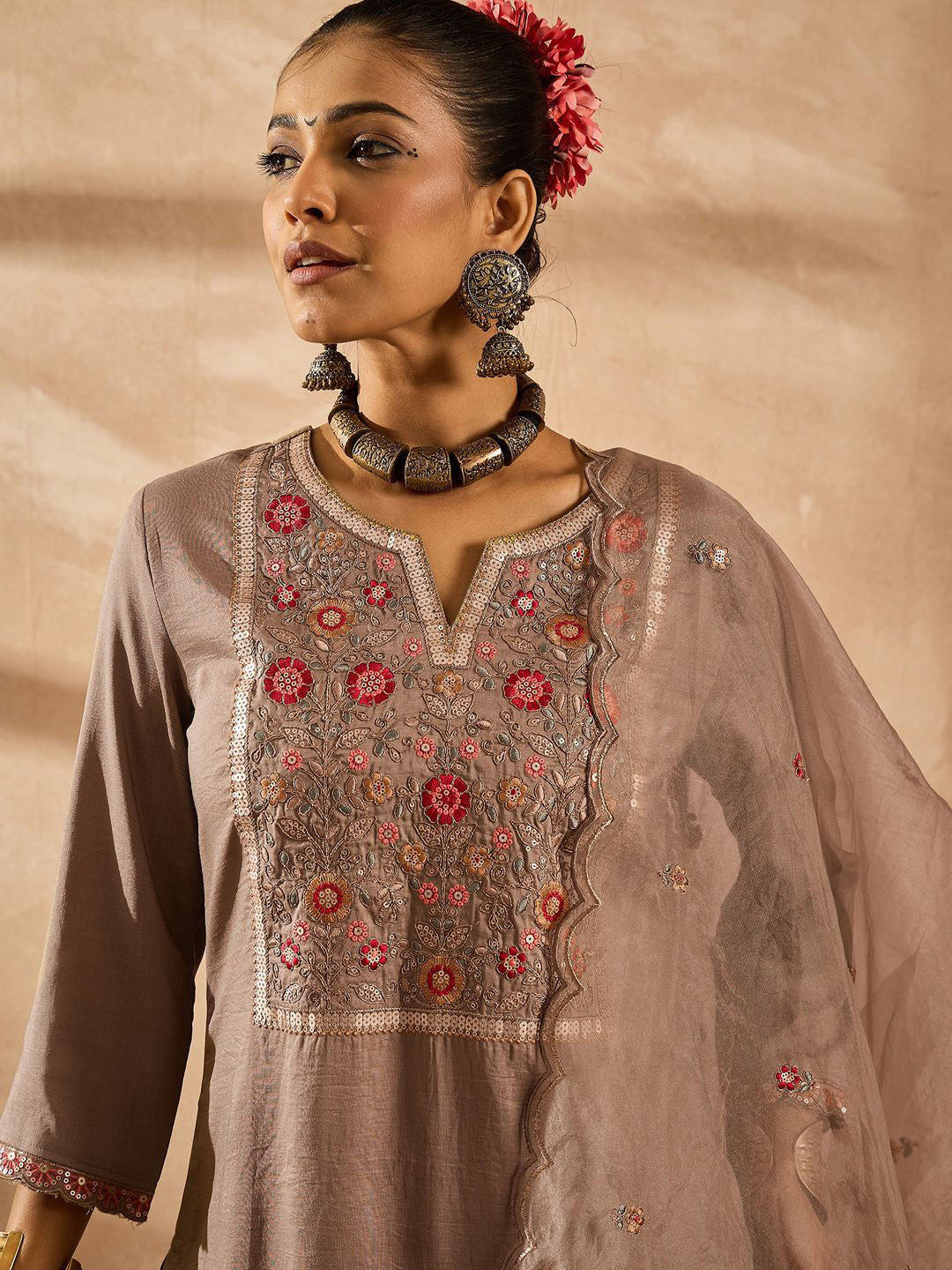Women Ethnic Motifs Embroidered Regular Thread Work Kurta with Trousers & With Dupatta