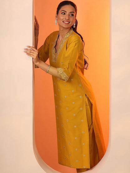 Women Ethnic Motifs Embroidered Regular Sequinned Kurta with Salwar