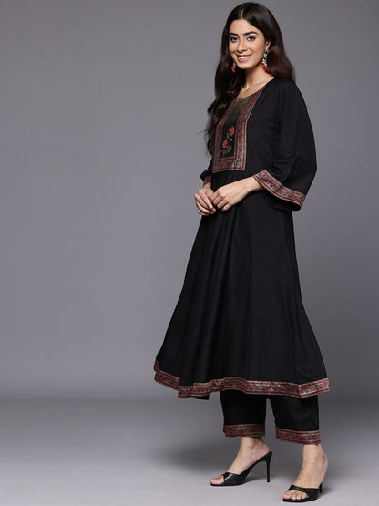 Dhiyona VA Women's Floral Yoke Design Sequinned Kurta with Trousers & Dupatta
