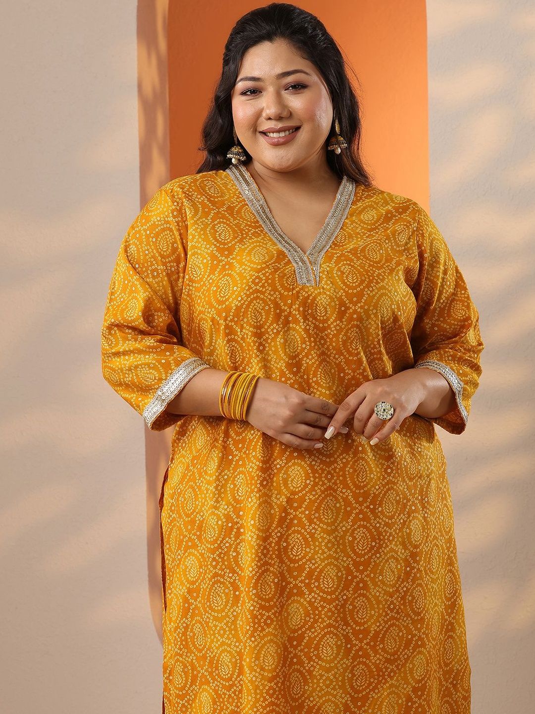 Dhiyona Women's Plus Size Bandhani Printed Straight Kurta With Palazzos & Dupatta