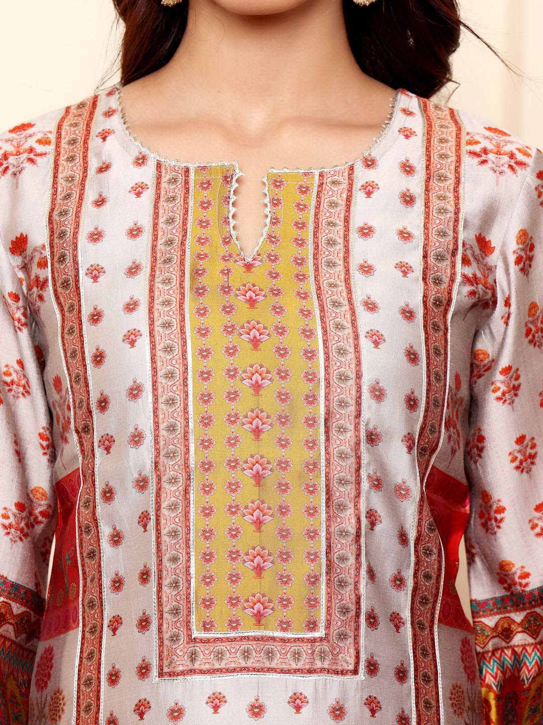 Off White Ethnic Motifs Printed Gotta Patti Notch Neck Chanderi Silk Kurta With Trousers