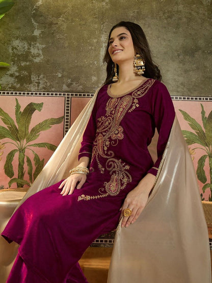 Dhiyona SN Women Velvet Embroidered Straight kurta palazzo with Dupatta Set