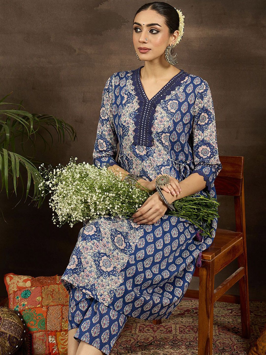 Dhiyona IE Floral Printed V-Neck Pure Cotton A-Line Kurta With Trousers