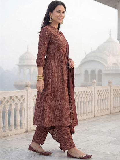 Women Floral Printed Panelled Beads and Stones Pure Cotton Kurta with Trousers & With Dupatta