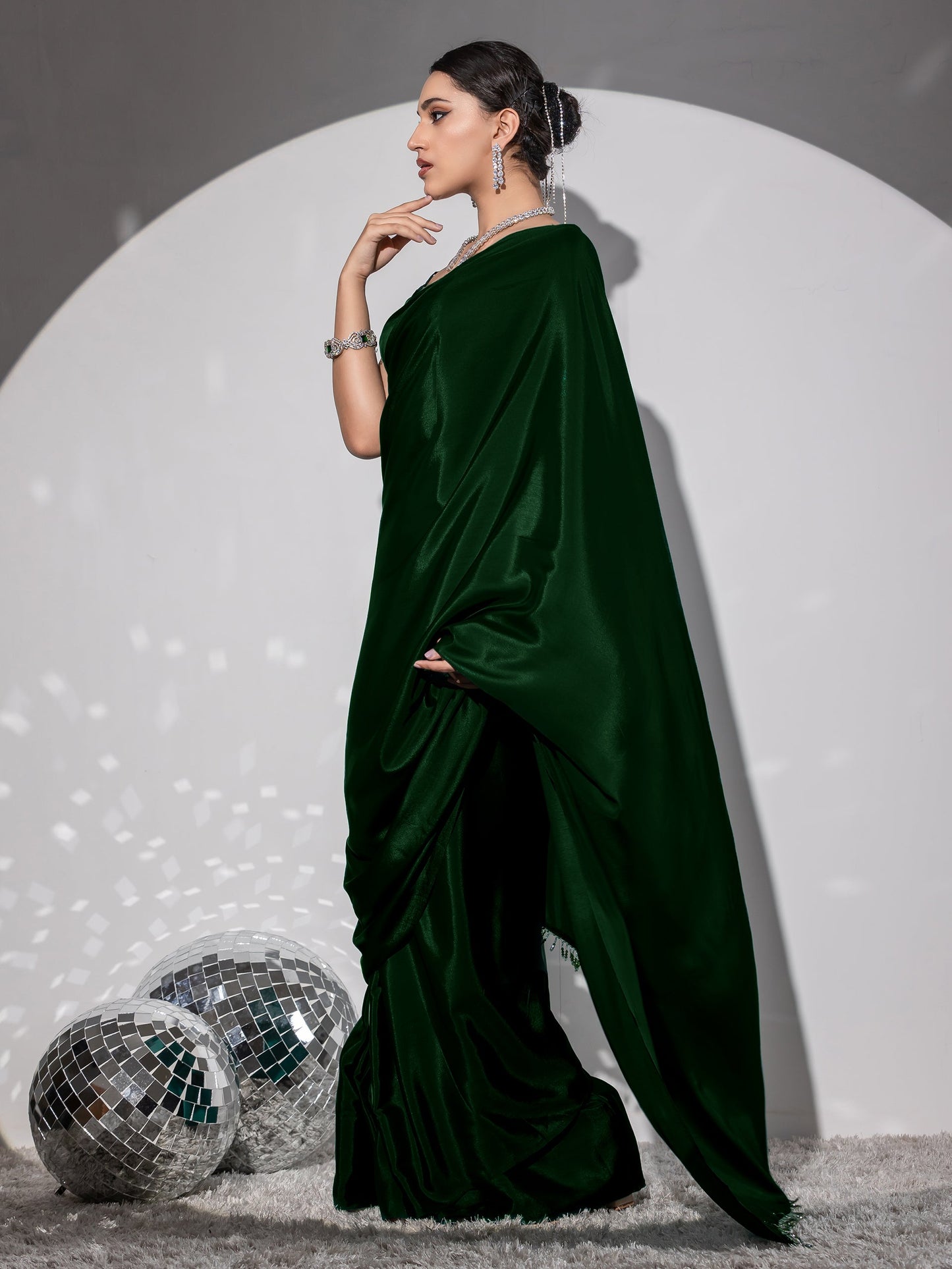 Dhiyona ST Healthify Green Saree with Lace and Blouse Fabric