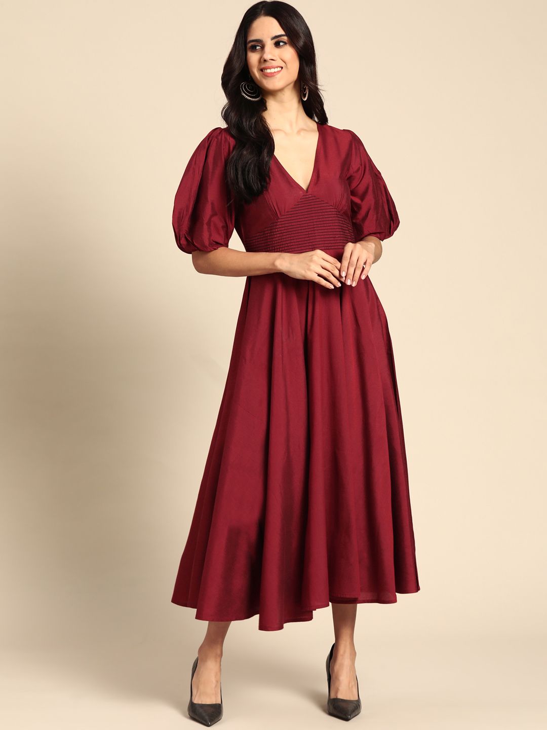 Dhiyona AY Women's Maroon Solid Balloon Sleeves Midi Dress