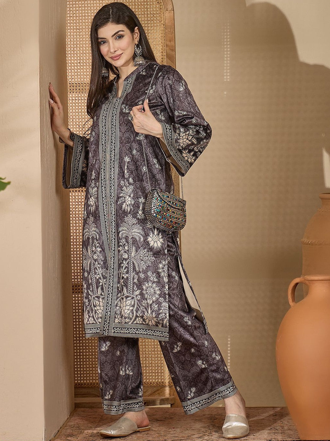 Winter Printed Velvet Mandarin Collar Straight Kurta & Trousers