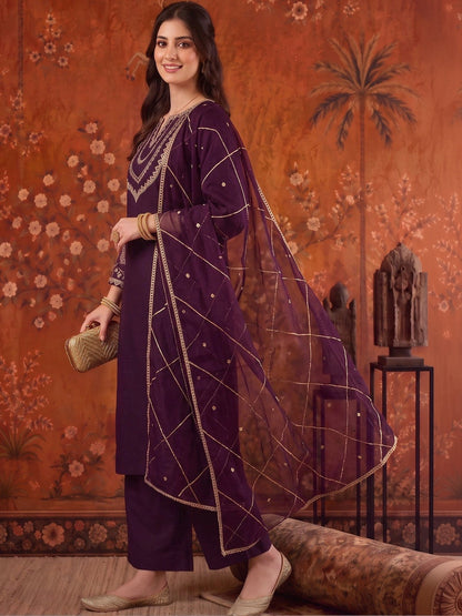 Embroidered Round Neck Kurta Sets