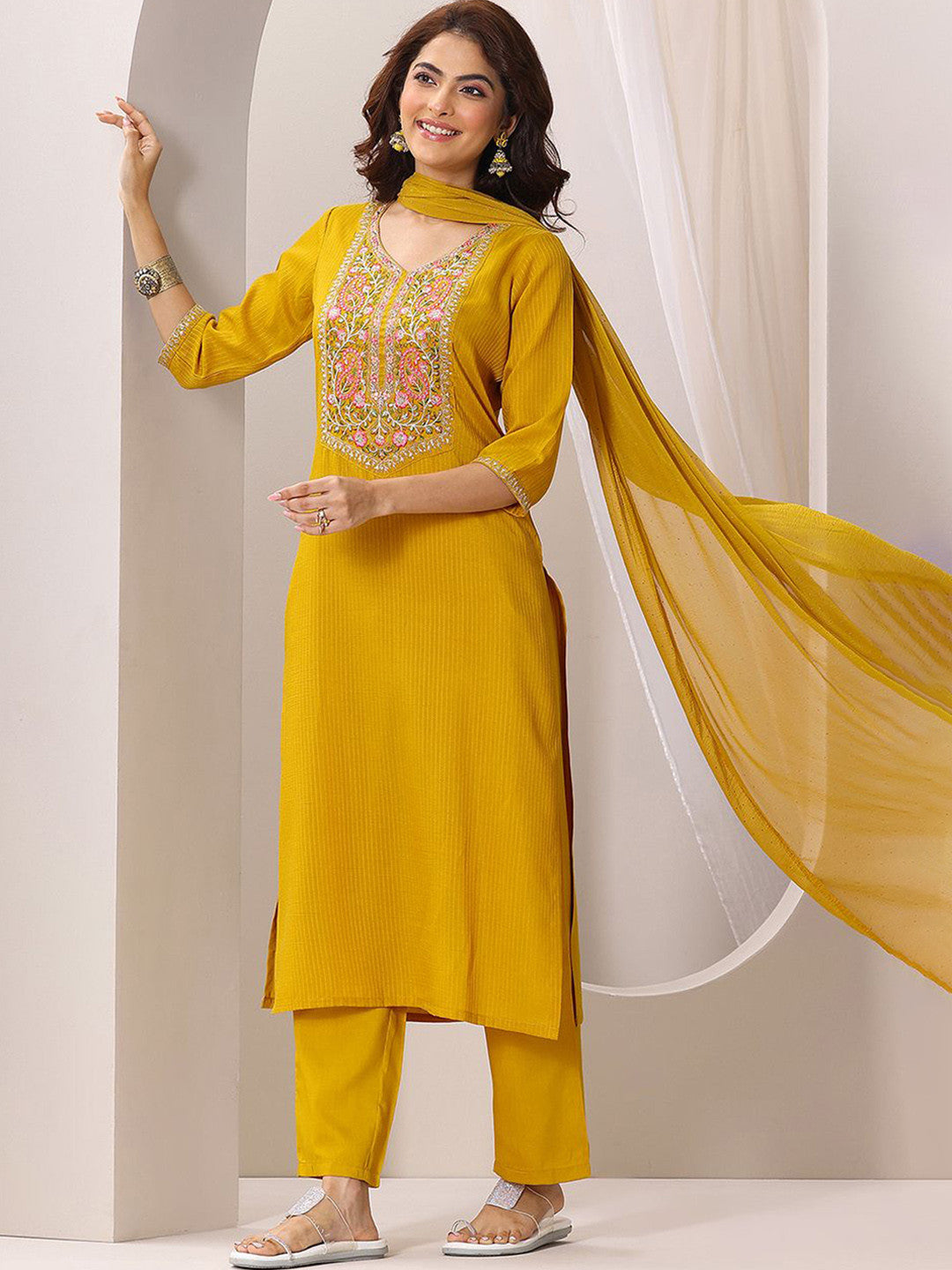 Women Floral Yoke Design Regular Sequinned Kurta with Trousers & With Dupatta