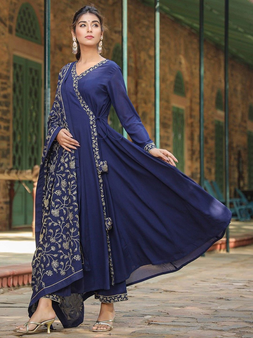 Dhiyona KL Angrakha Kurta with Trousers & Dupatta