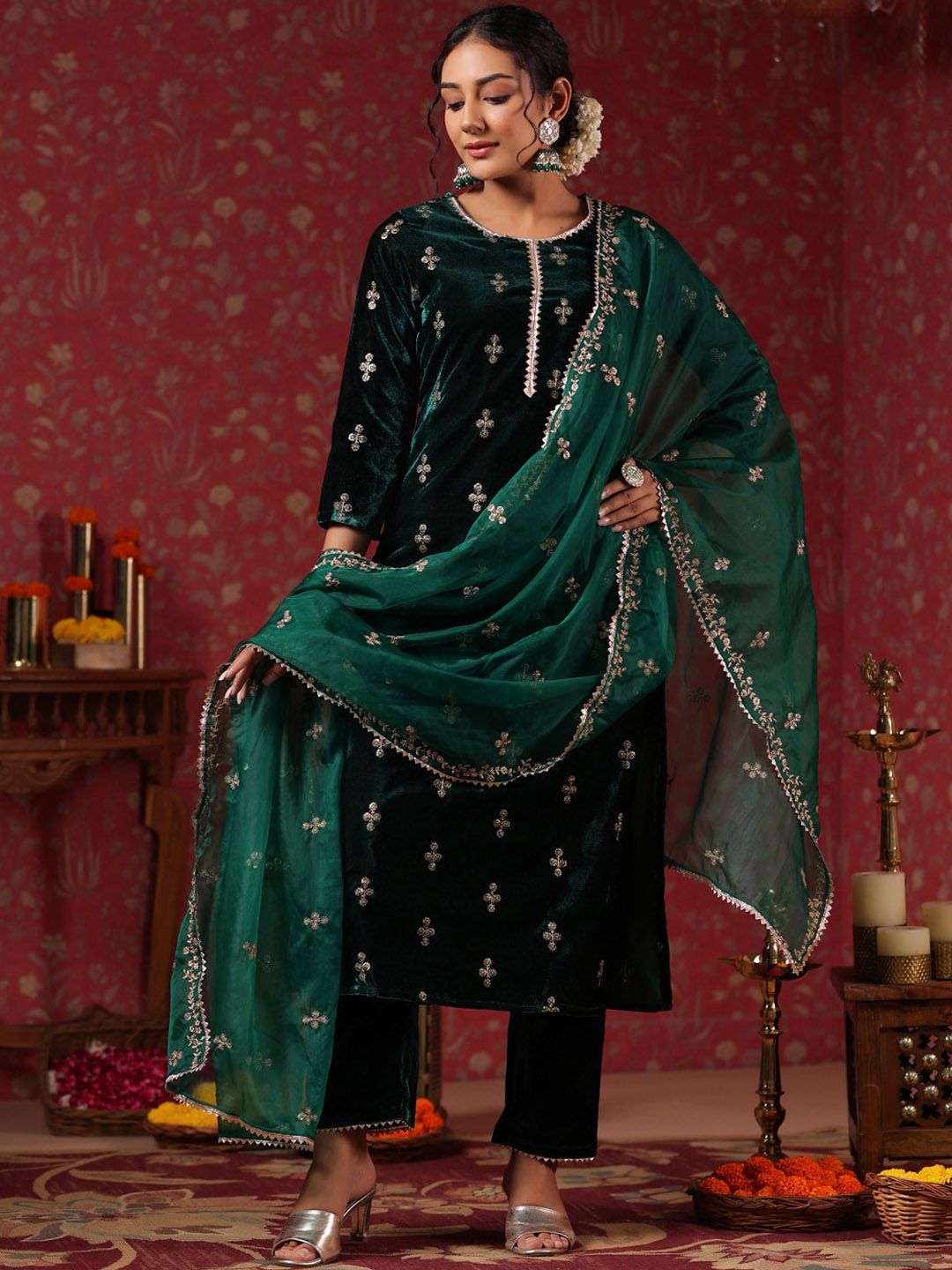 Dhiyona IS Women's Green Ethnic Motifs Embroidered Velvet Kurta With Trousers & Dupatta