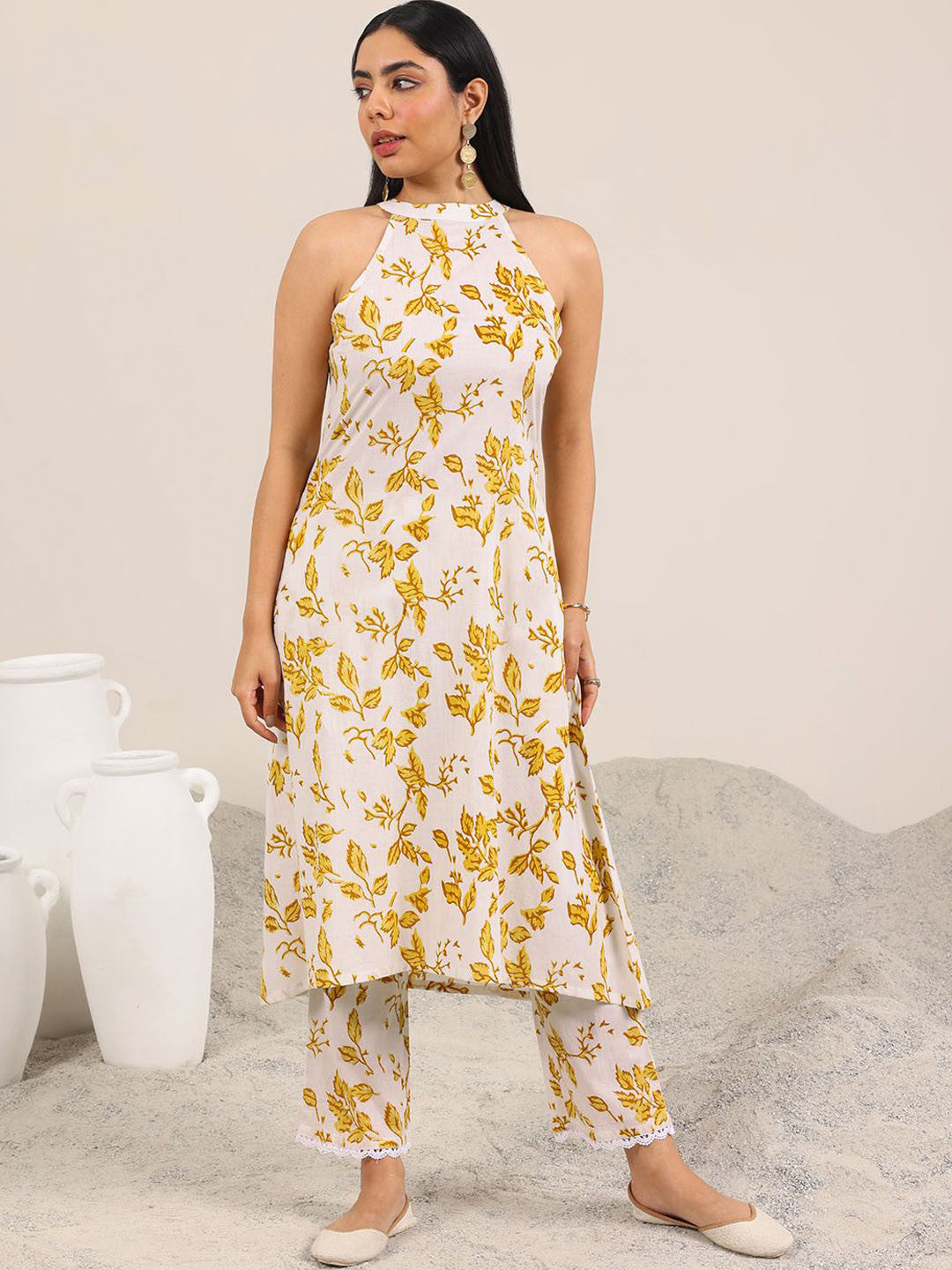Floral Printed Halter Neck Straight Kurta With Trouser