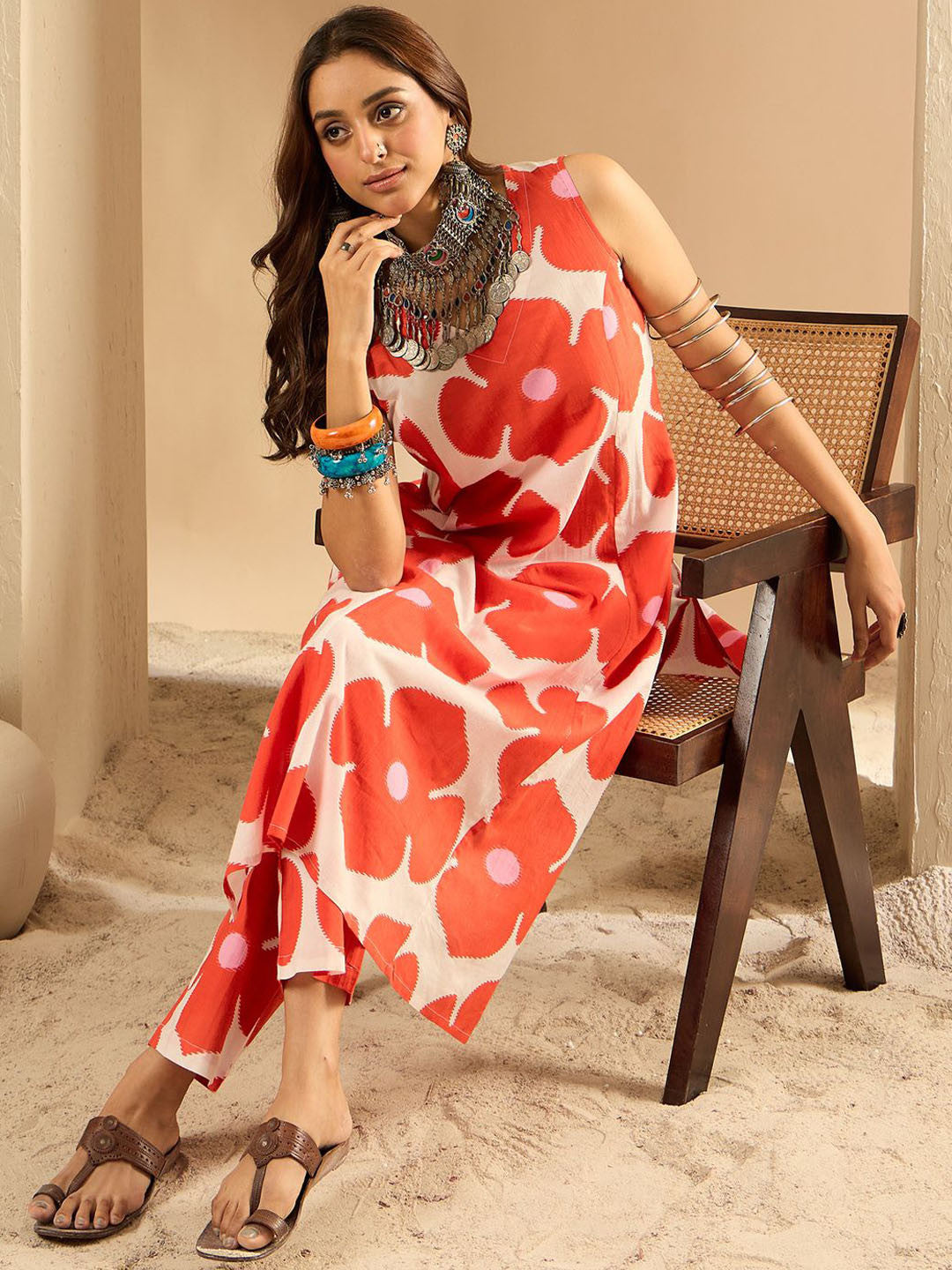 Women Floral Printed Regular Pure Cotton Kurta with Trousers