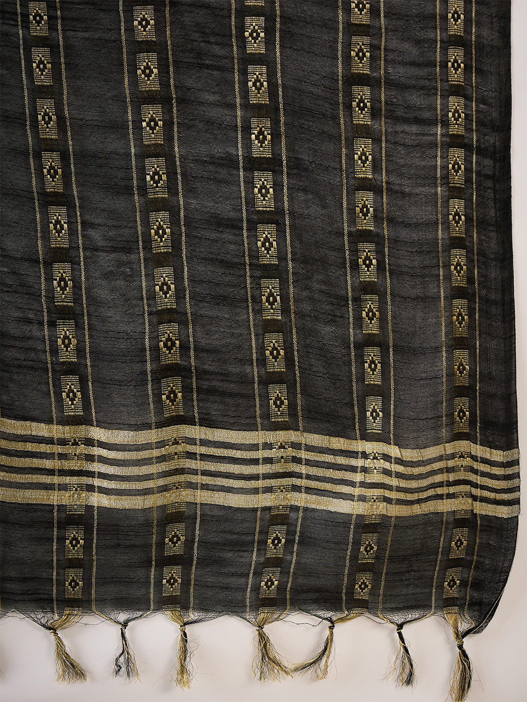 Women Embroidered Three Quarter Sleeves Kurta & Trousers With Dupatta