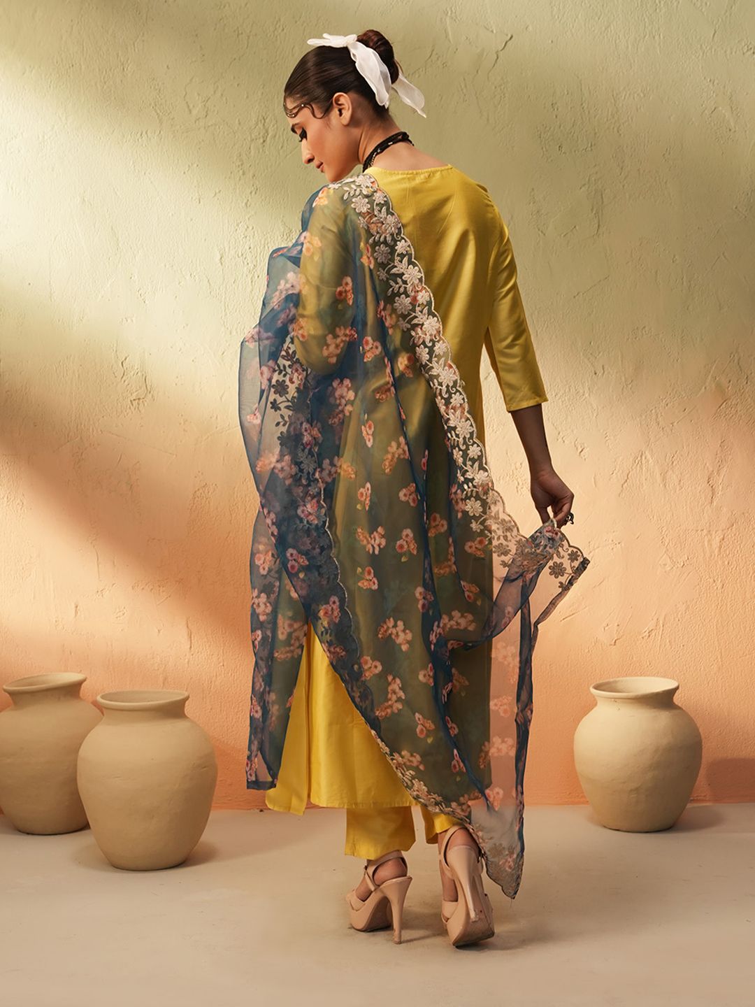 Dhiyona IS Women's Women Printed Regular Kurta with Trousers & With Dupatta
