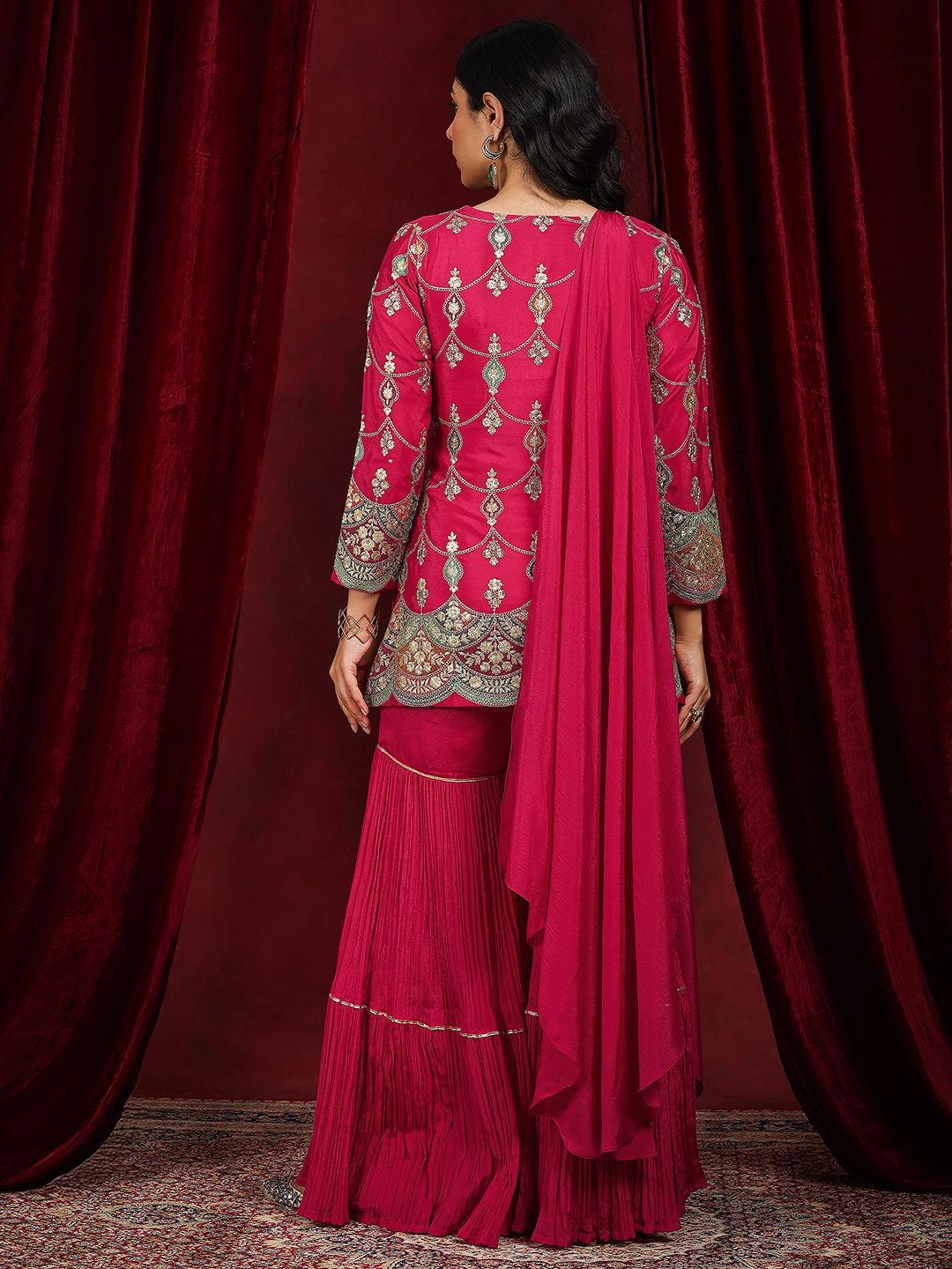 Dhiyona LL Floral Embroidered Notch Neck Zari Straight Kurti With Sharara And Dupatta