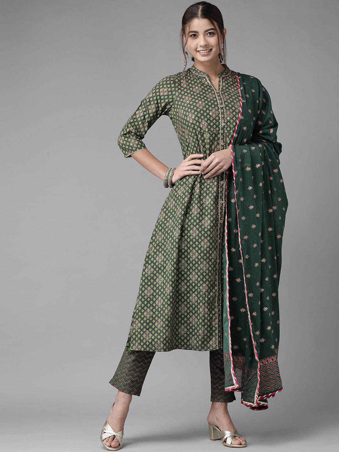 Dhiyona IE Women Green Ethnic Motifs Printed Pleated Gotta Patti Kurta with Palazzos & With Dupatta