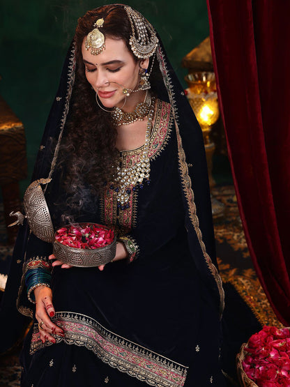 Paisley Embroidered Zari Straight Velvet Kurta With Skirt & Dupatta