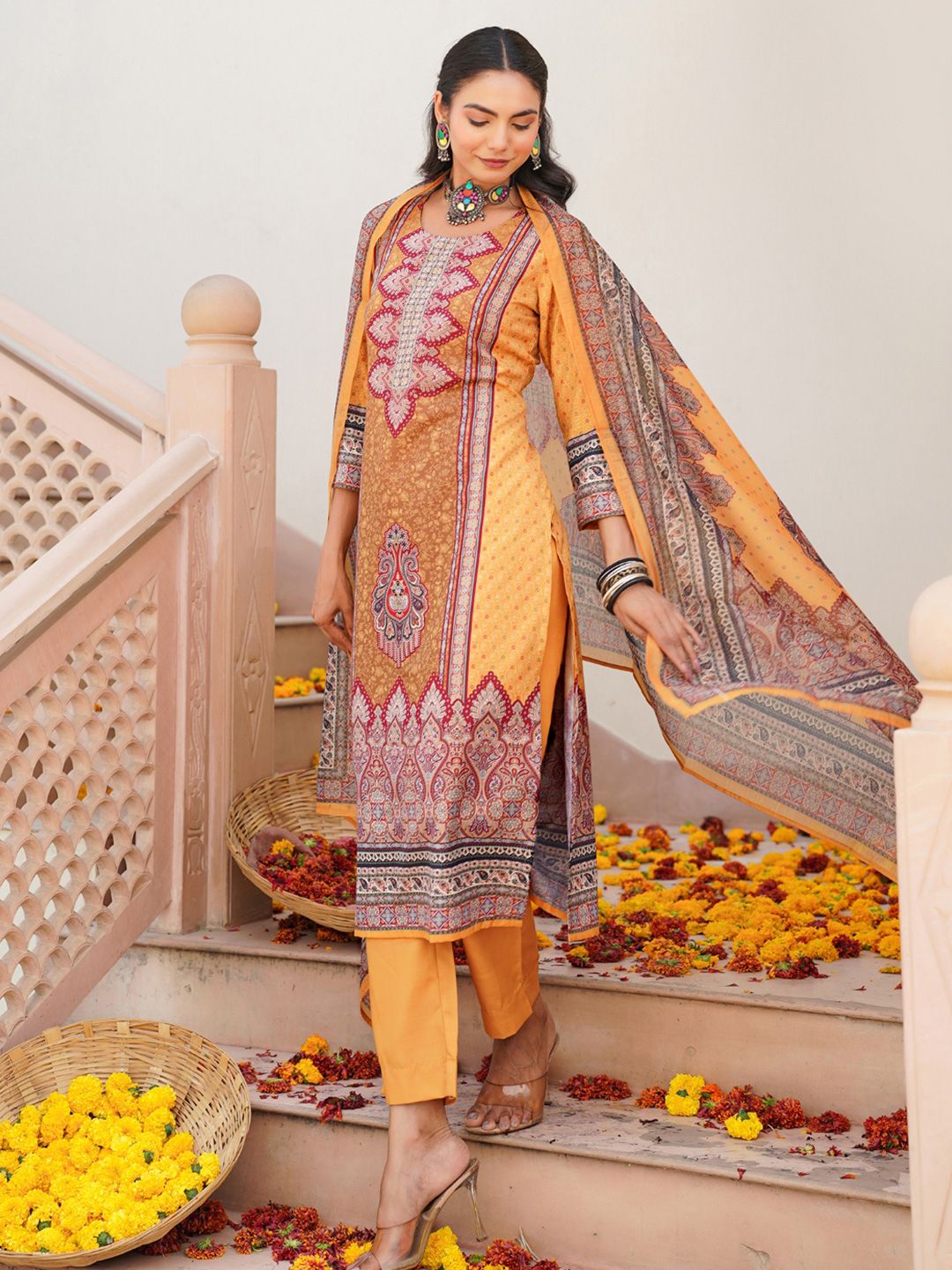 Dhiyona KL Women Ethnic Motifs Printed Regular Kurta with Trousers & With Dupatta