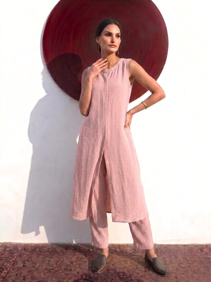 Dhiyona ST Swtantra Blush Pink Easy Addictive Travel Airflow Sleeveless Kurta and Pant Set
