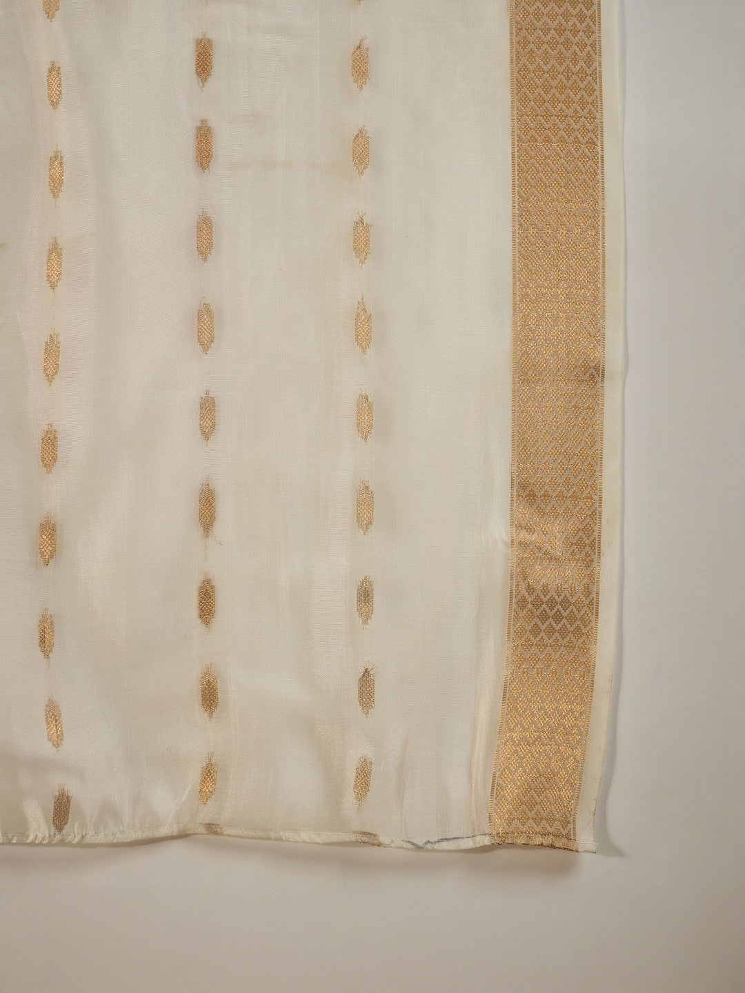 Women Floral Printed Empire Thread Work Kurta with Palazzos & With Dupatta