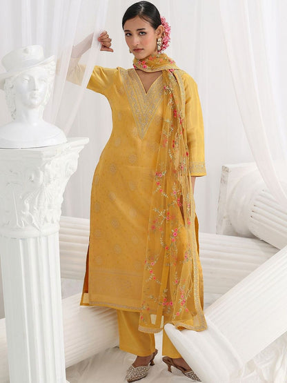 Women Regular Thread Work Kurta with Trousers & With Dupatta